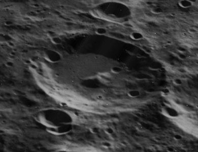 Le cratère Leavitt, à la surface de la Lune.